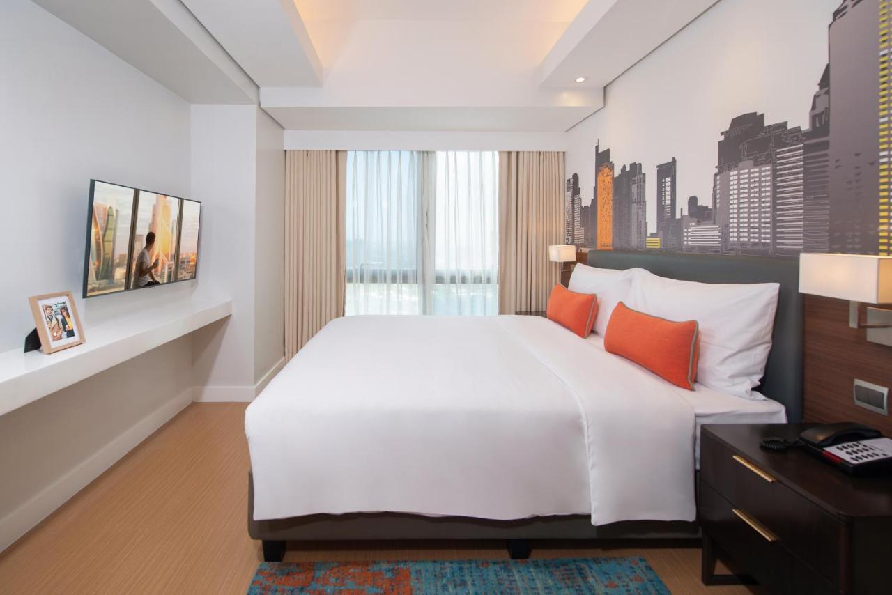 Готель Citadines Benavidez Makati Makati City Екстер'єр фото